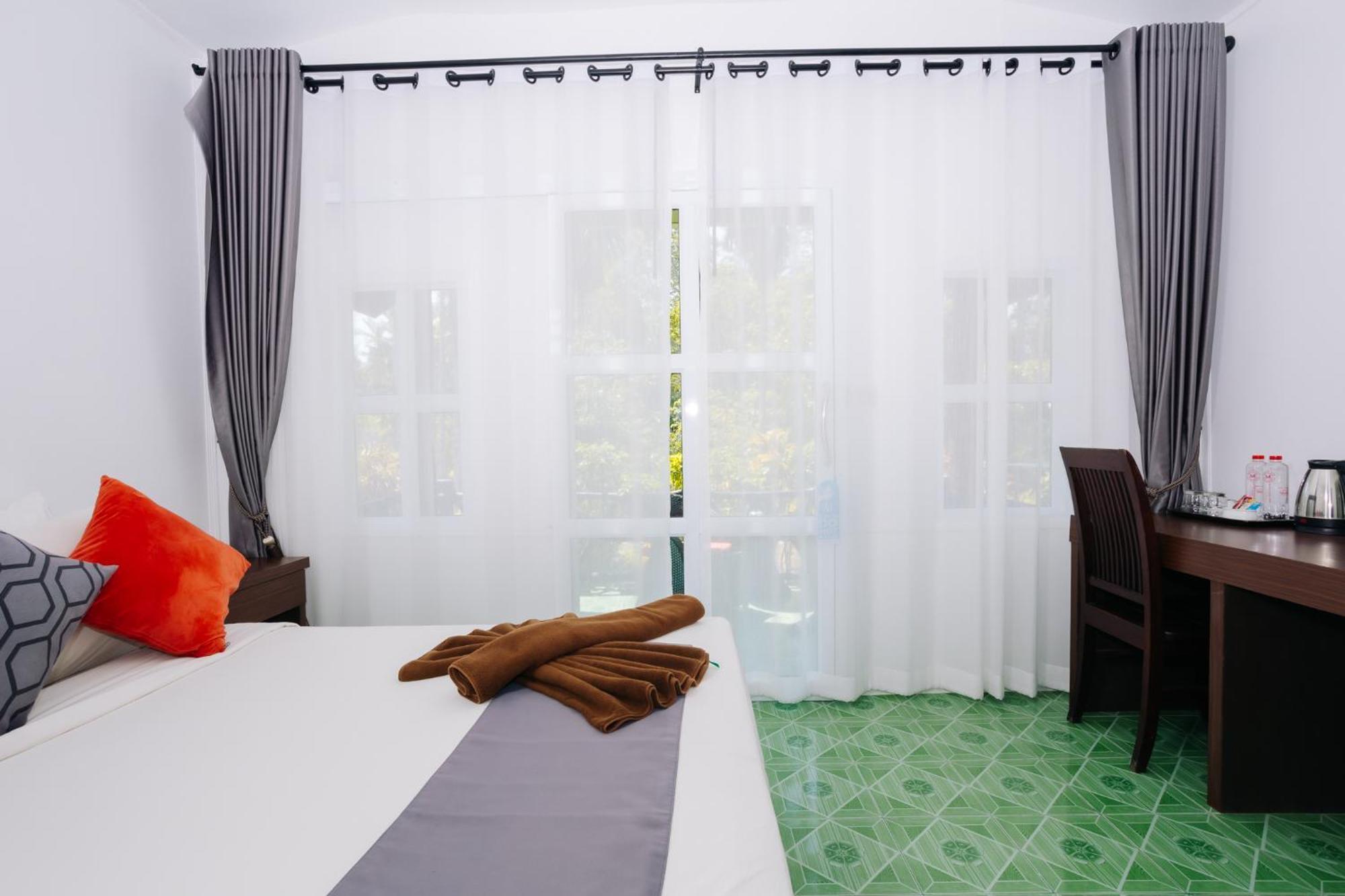 Baan Suan Resort 3*