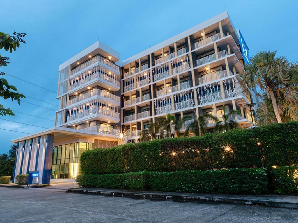 B2 Krabi Premier Hotel 4*