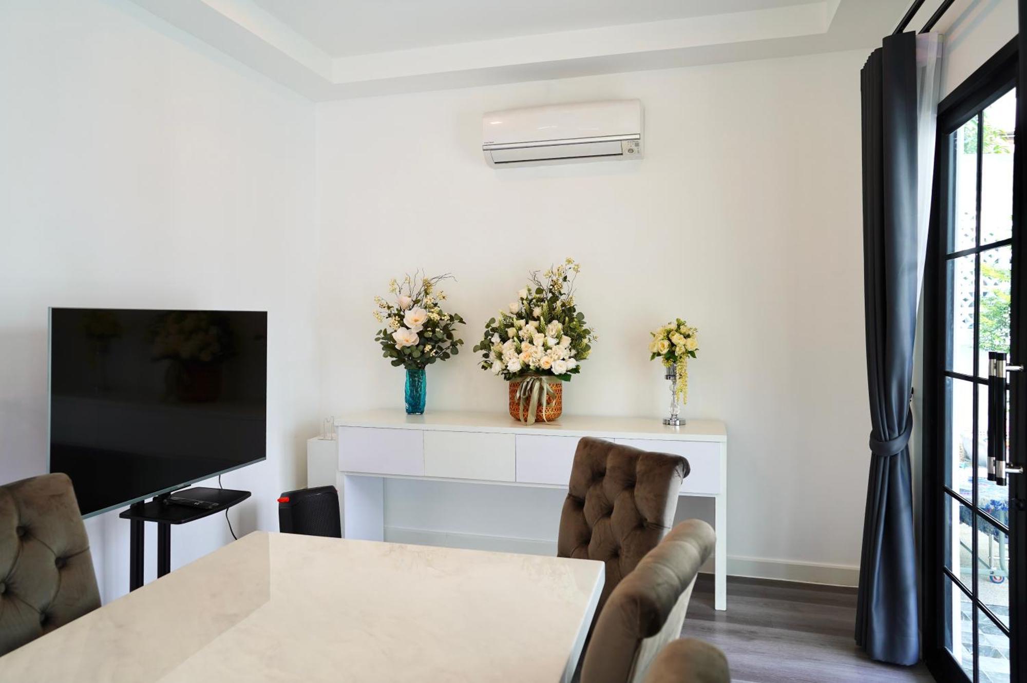 Tarn Villa Krabi
