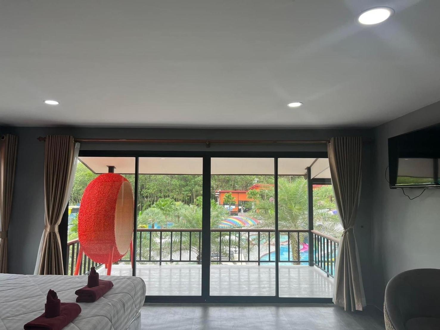 Chomview Resort