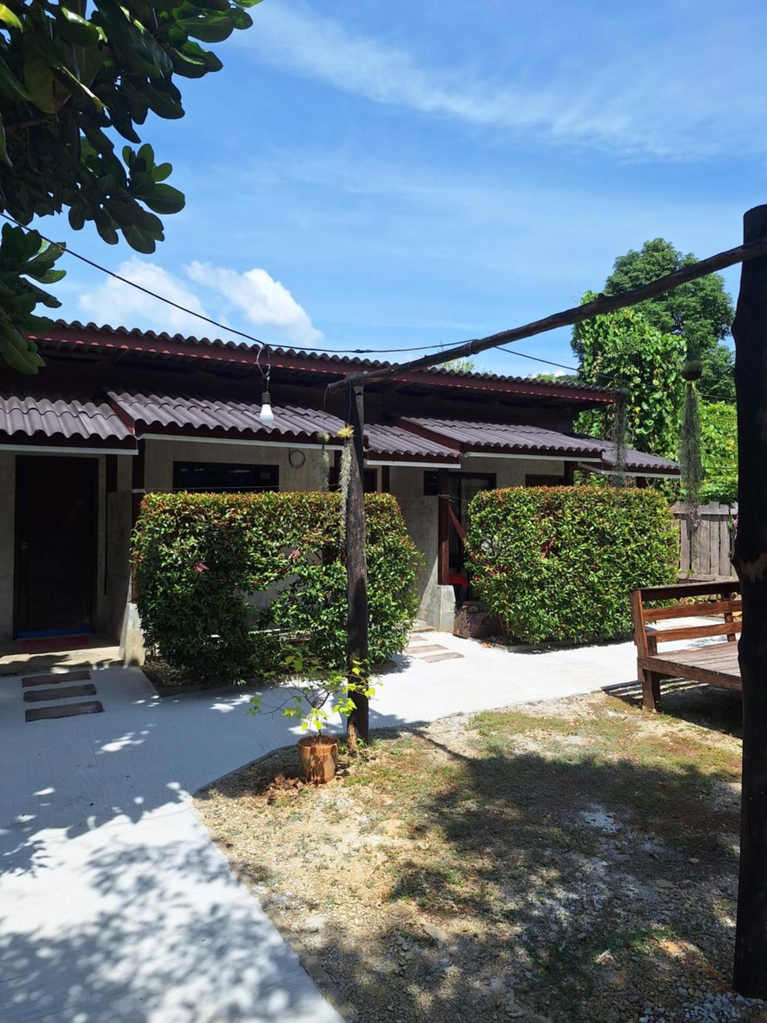 Guest house Lanta Happy House