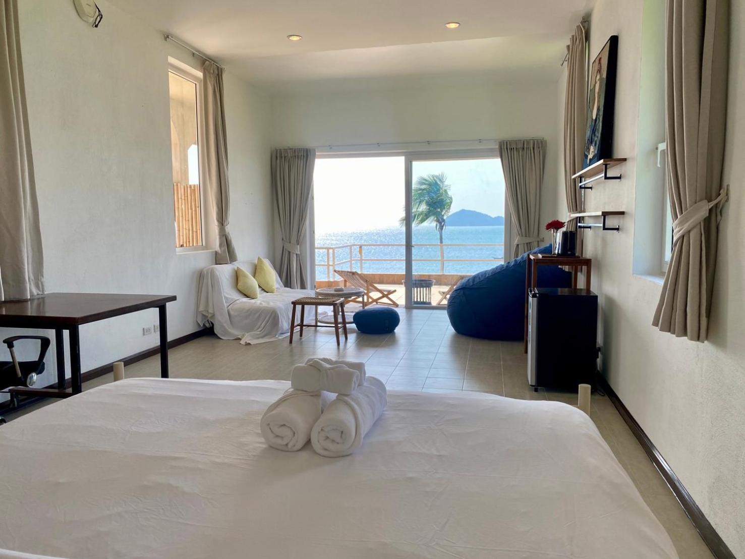 Baan Jai Dee Front Aparthotel