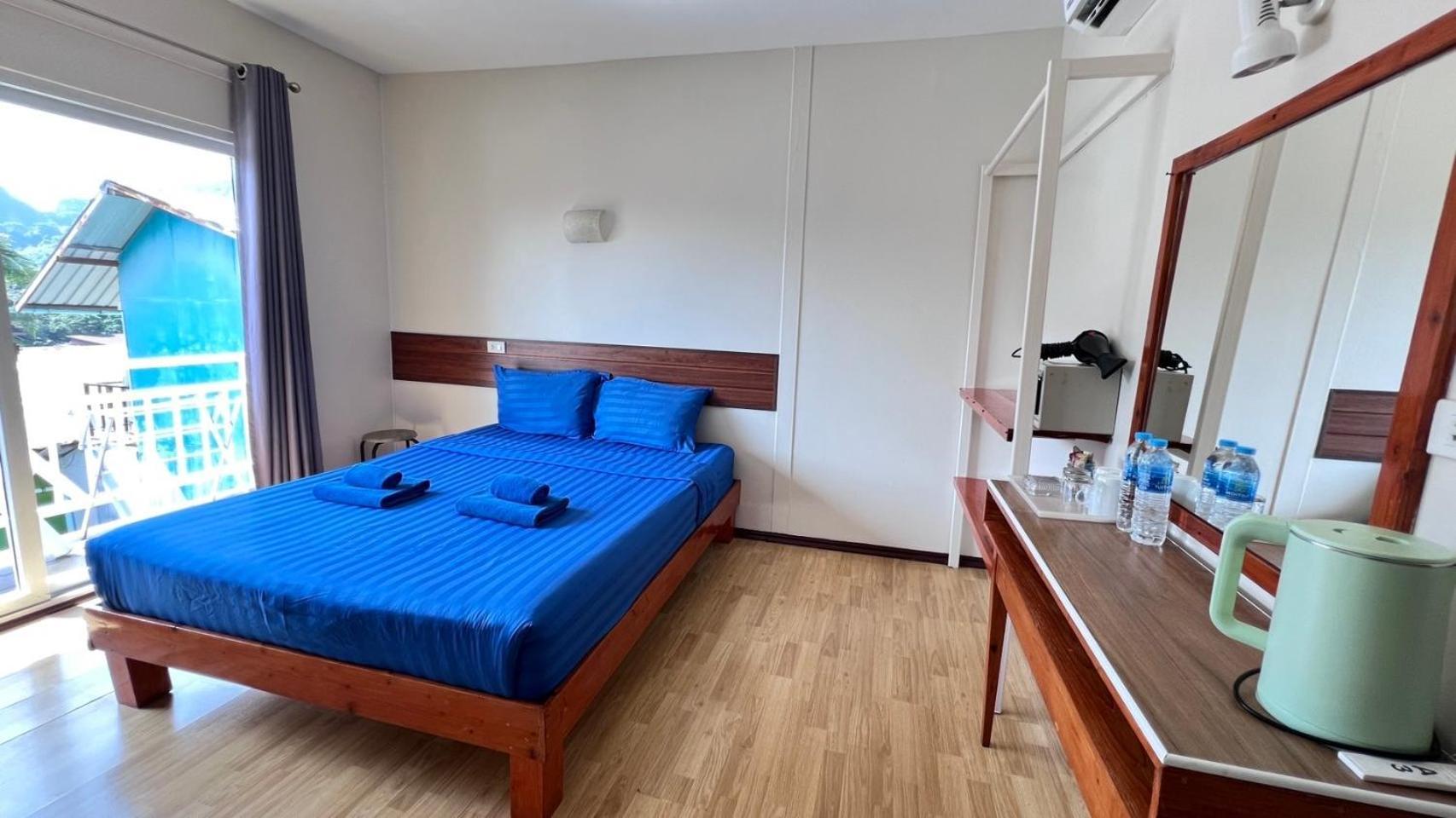 Hostel Blue View House Phi Phi Don