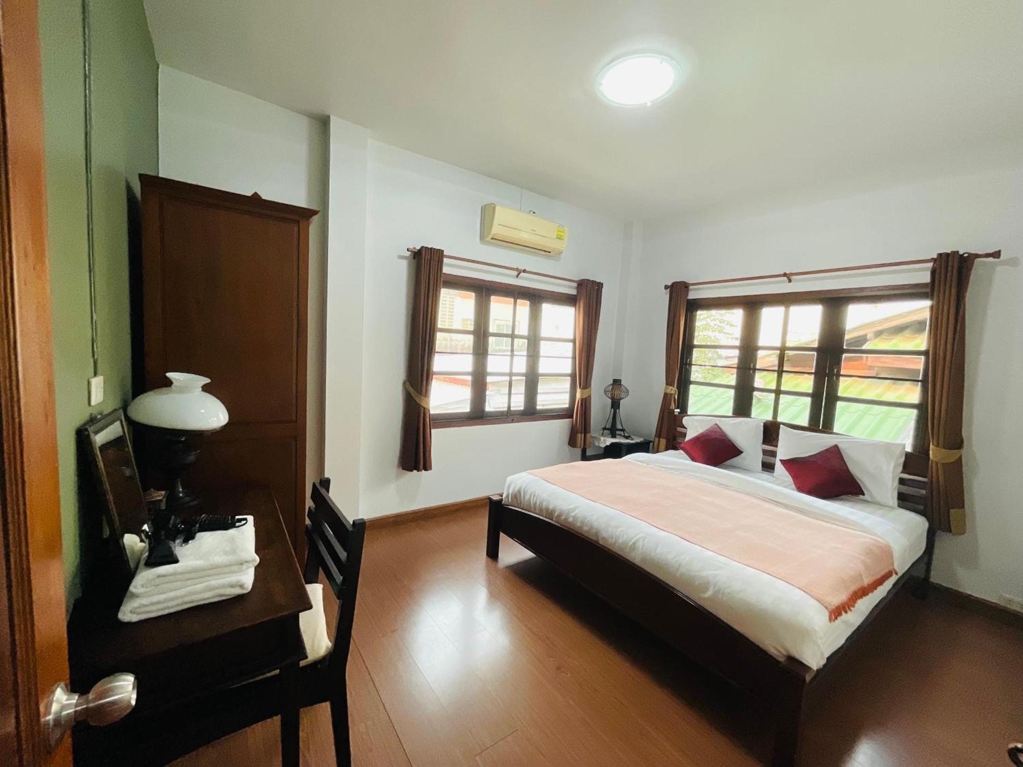 Baan Klang Vieng Resort 3*