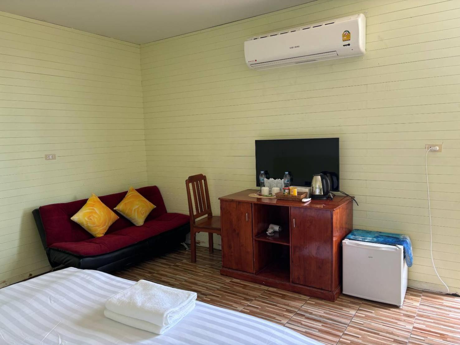 Rung Phangan Hotel