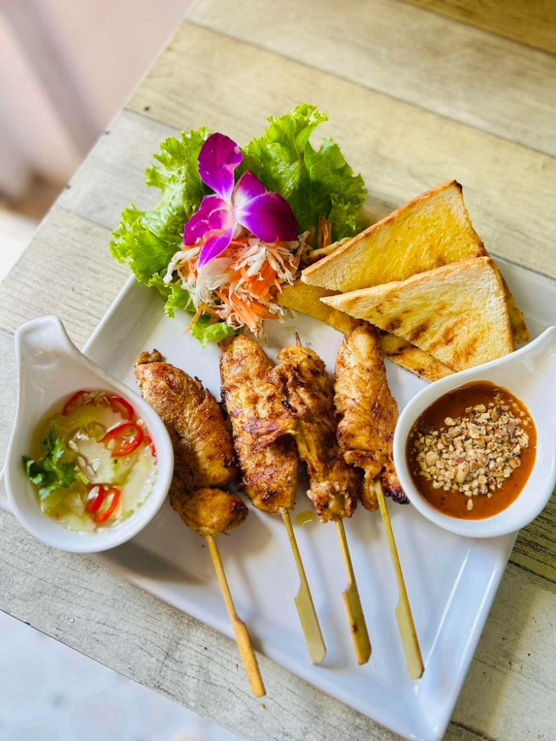 Resort Rim Khao 2*