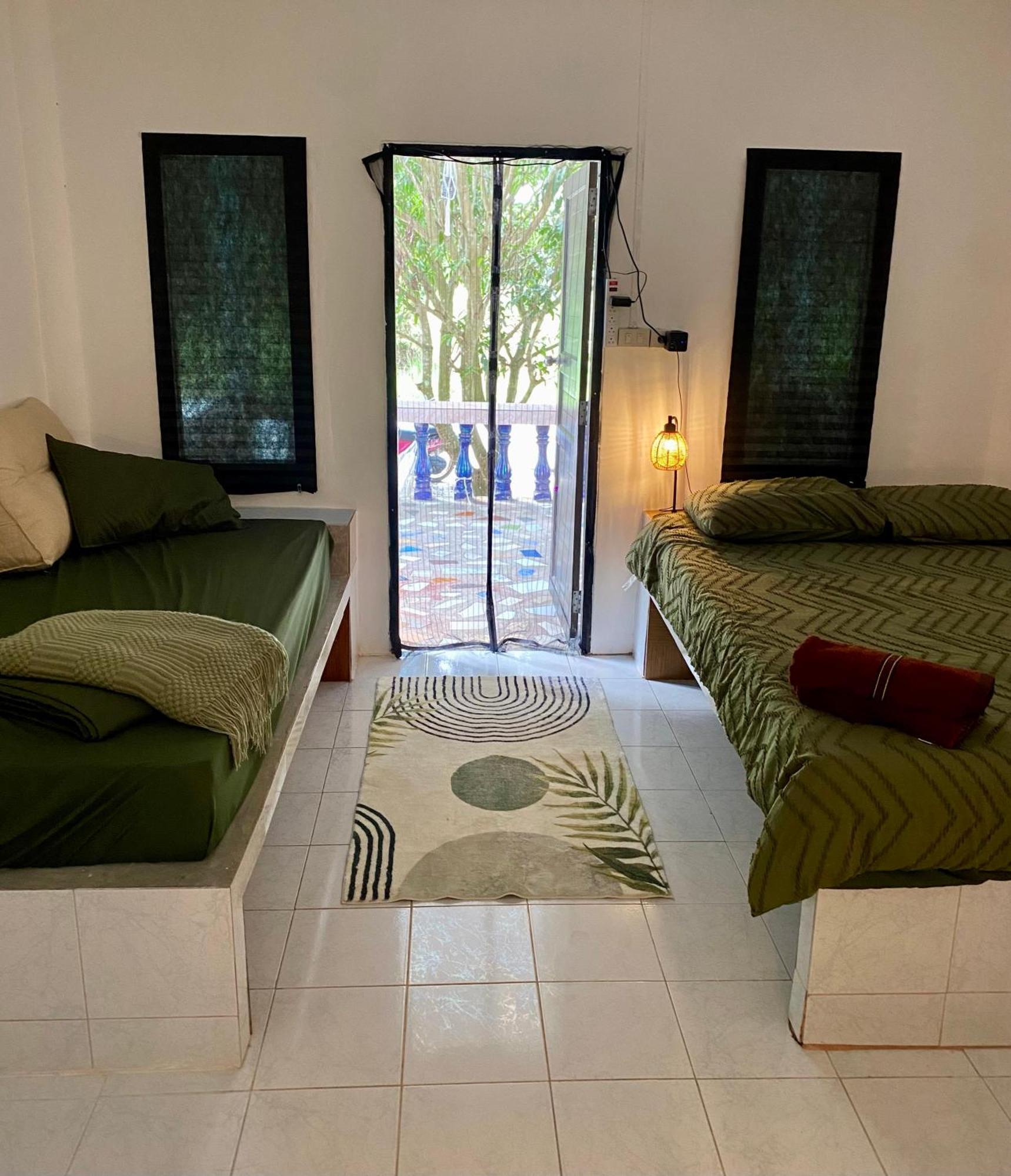 Jungle House Apartment *