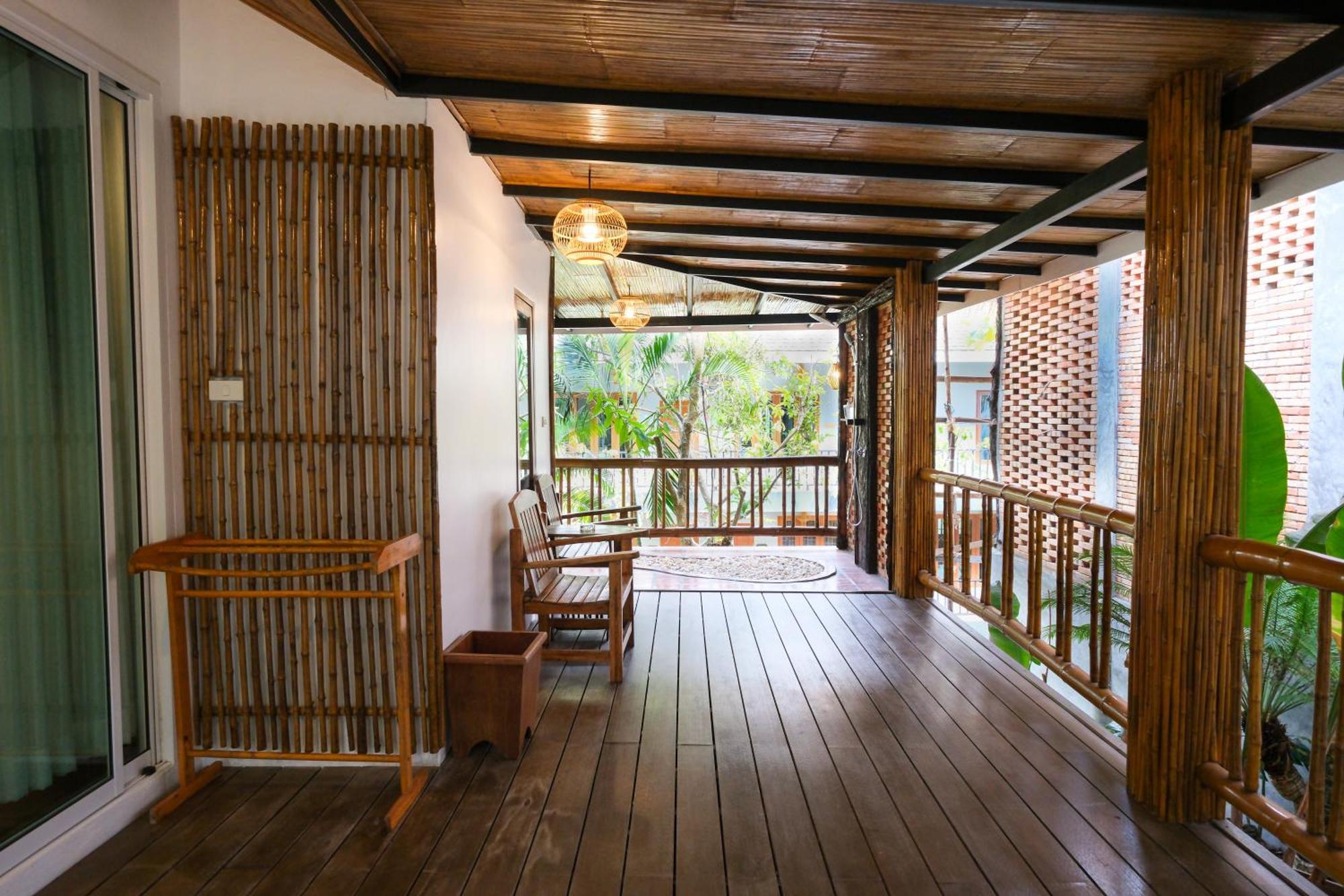 Resort Phutawan 3*