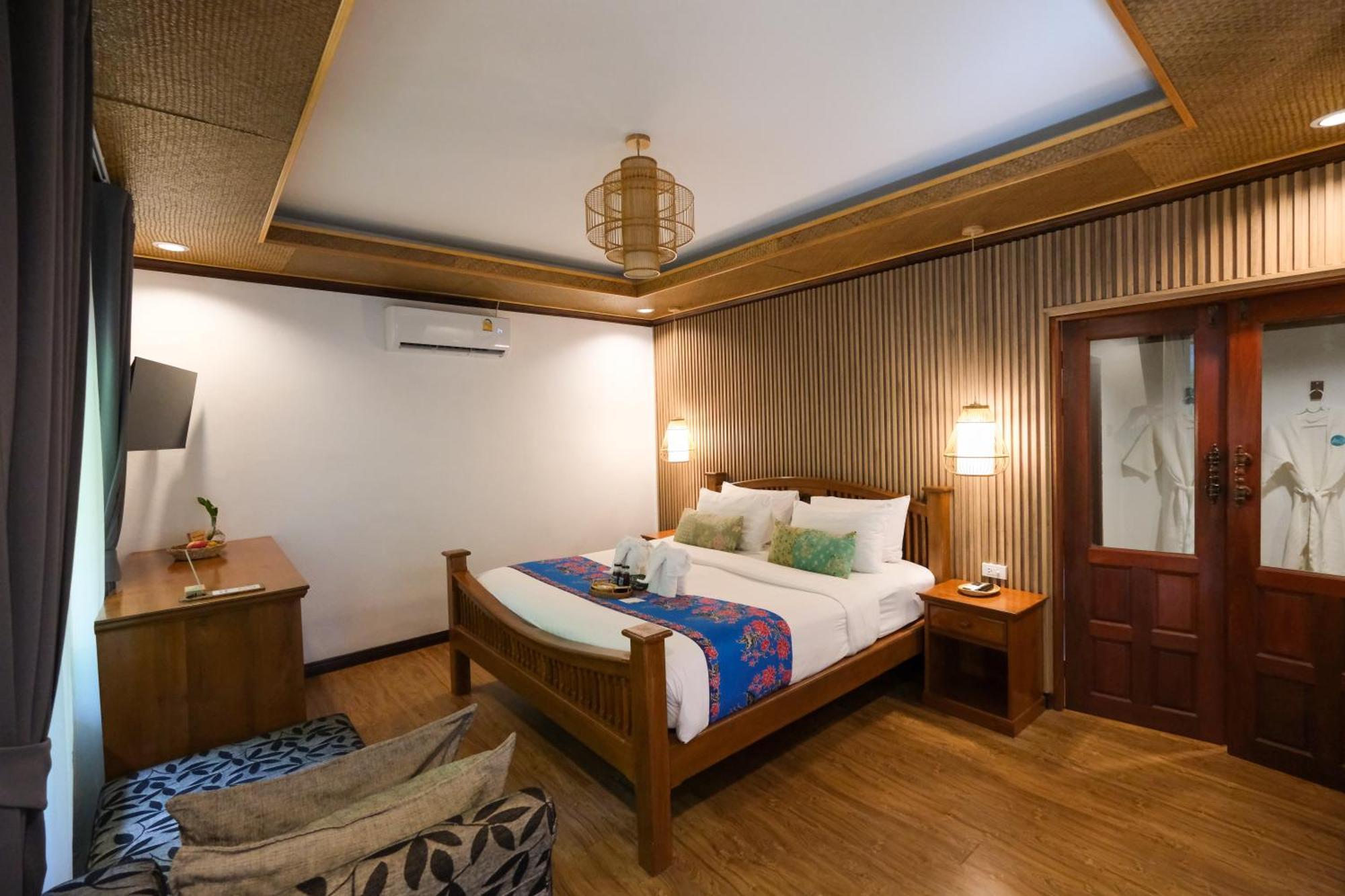 Resort Phutawan 3*