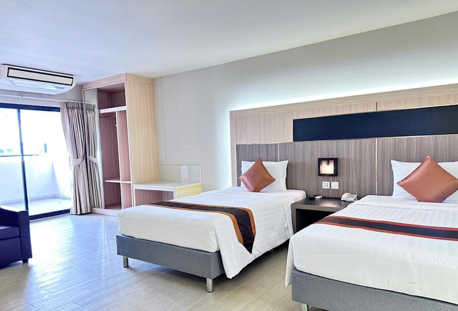 O2 Luxury Hotel Bang Phli