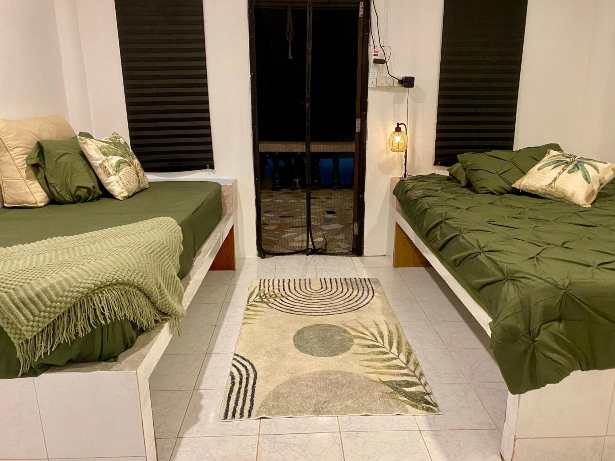 Jungle House Apartment
