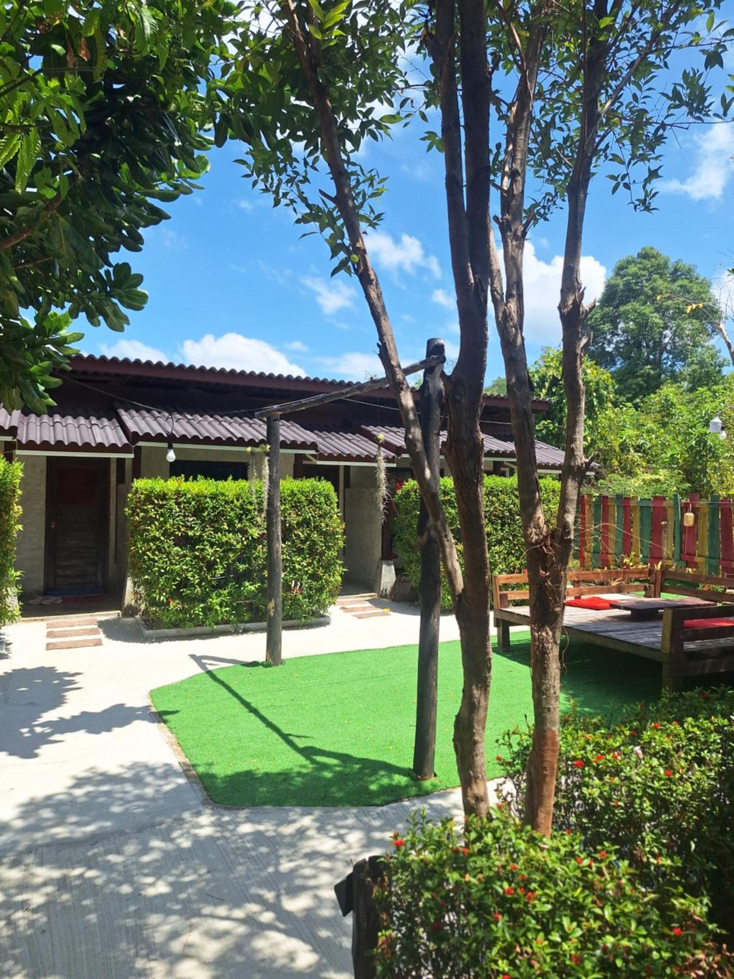 Guest house Lanta Happy House *