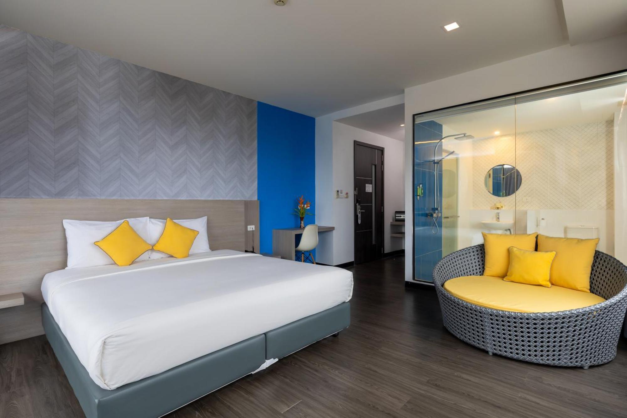 Wake Up Aonang Hotel 3*