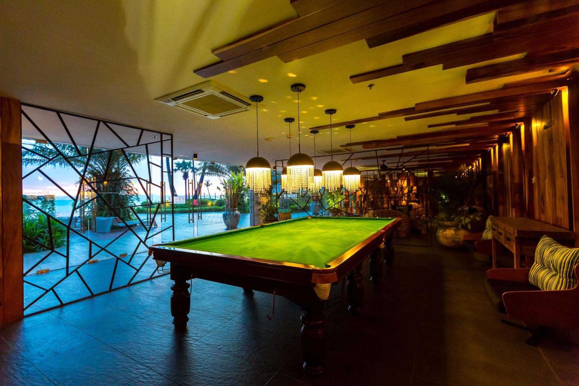 The Palm Wongamat ,world Class Luxury Seaview Condo, Private The Sanctuary Of Truth * Pattaya
