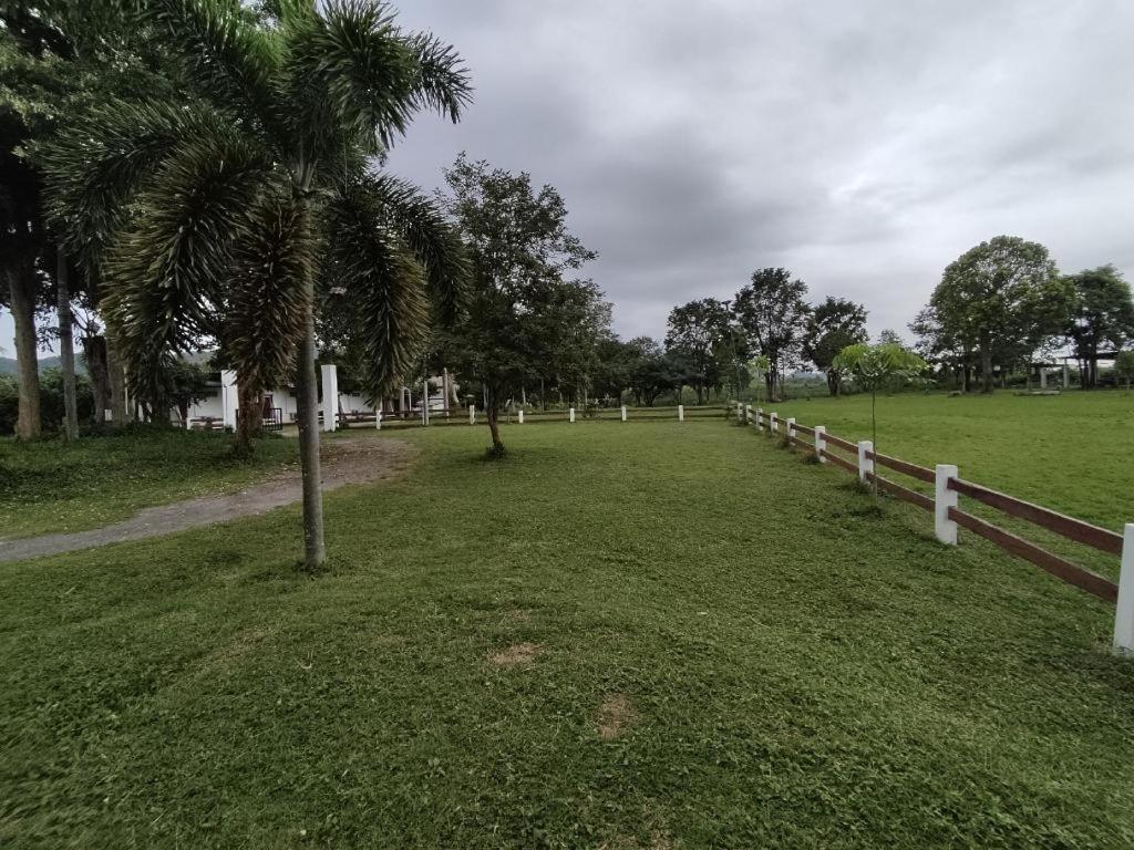 Banrai Pornsawun Resort Suan Phueng