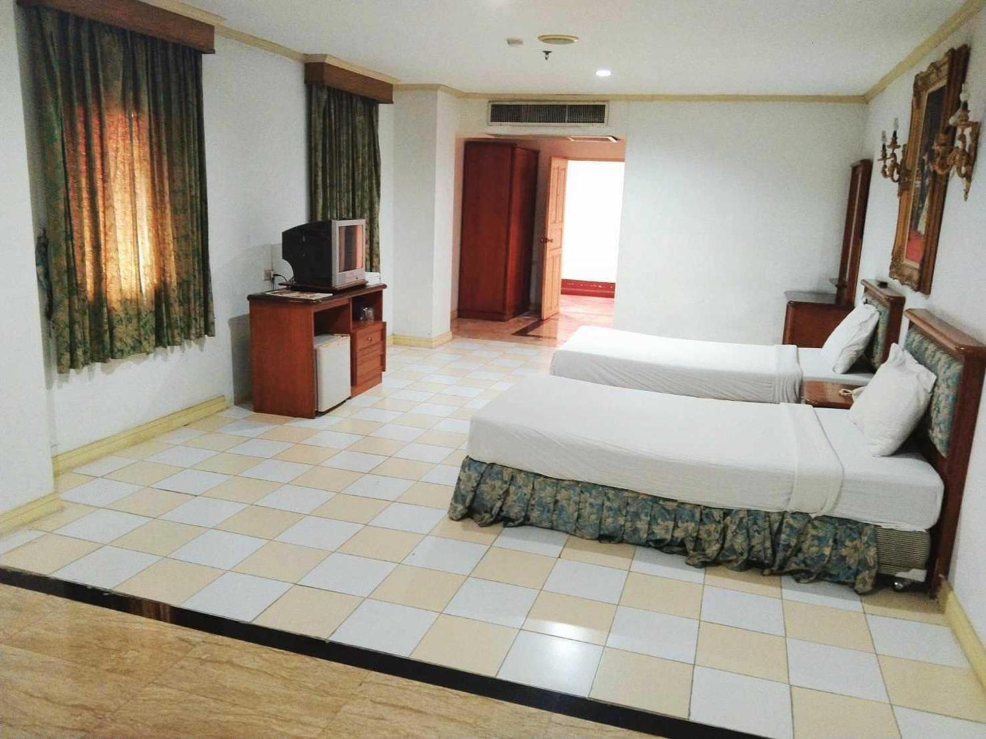 Hotel Oyo 75466 -13 Coins Bang Yai 3*