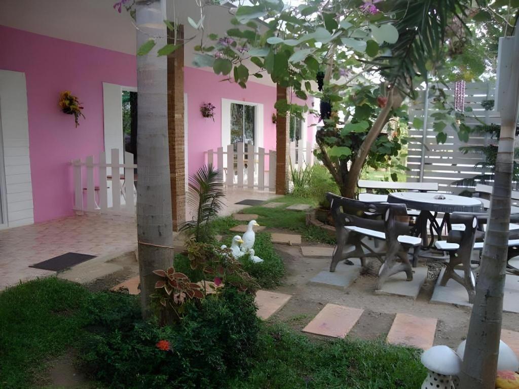 Resort Baan Gon Chompu Suan Phueng