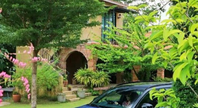 Tuscany Country Resort 3*