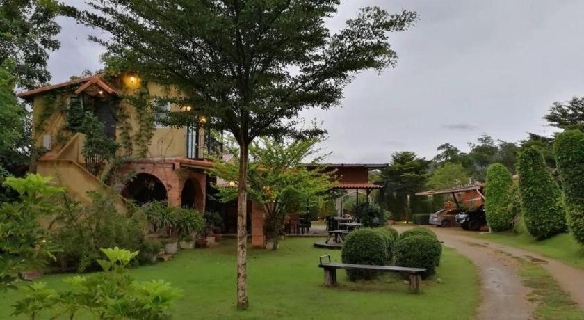 Tuscany Country 3*