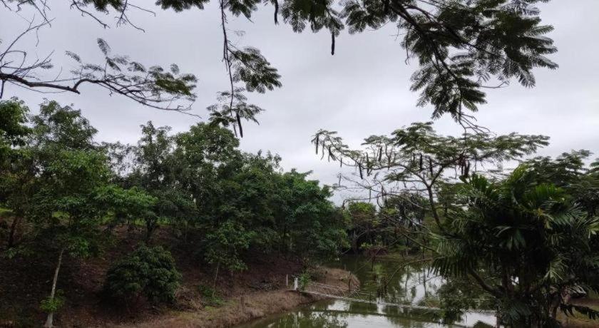 Resort Banrai Pornsawun Suan Phueng