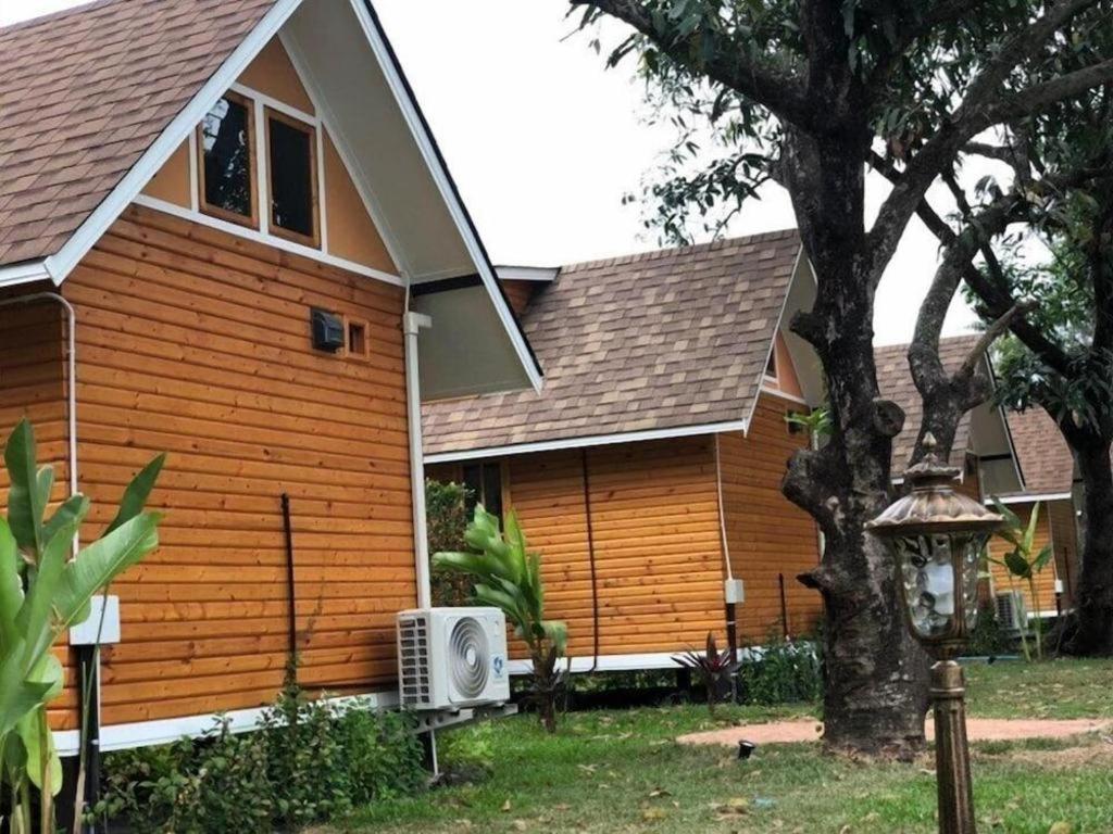 Chang Puak Resort