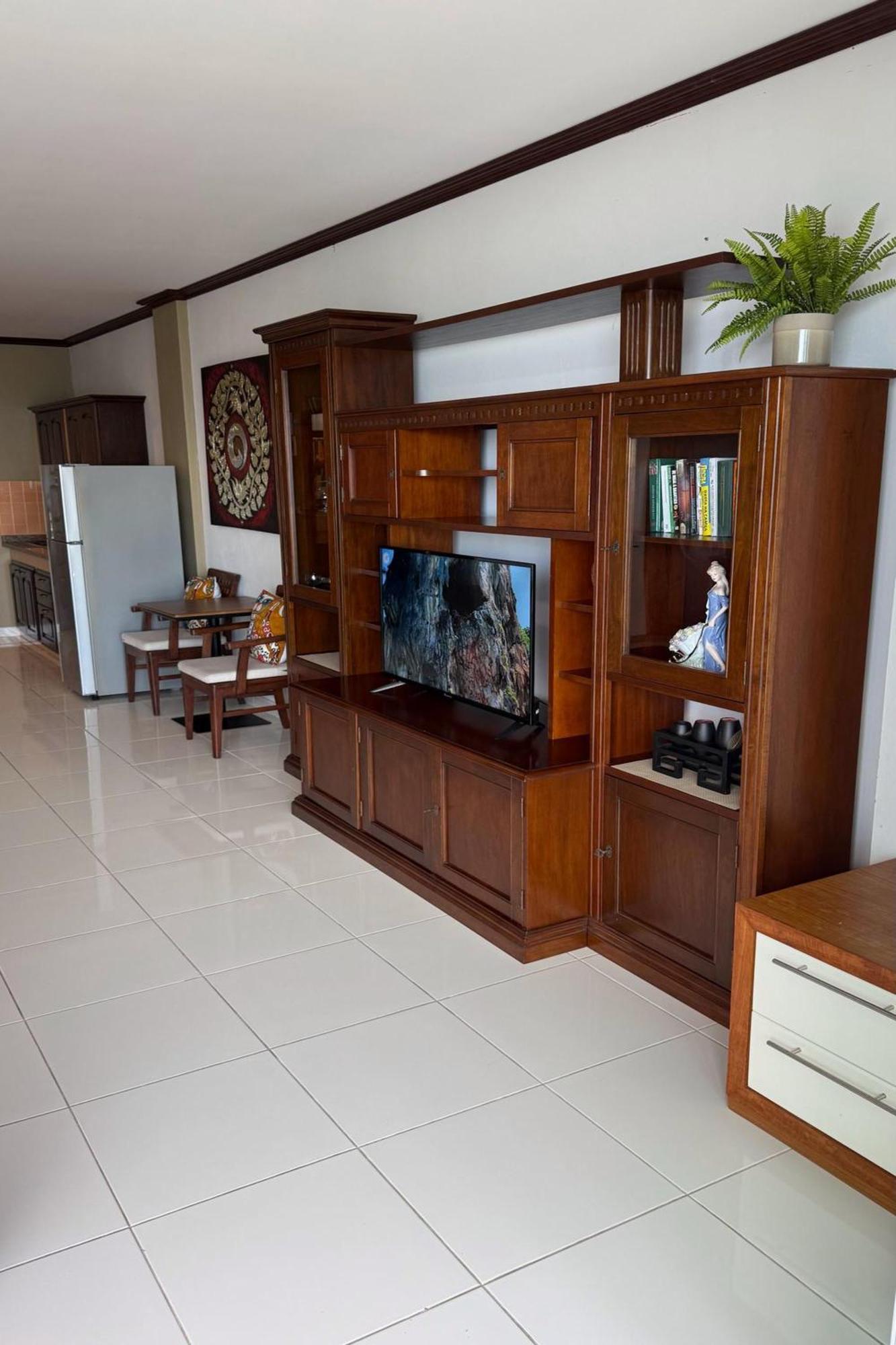 View Talay 7 Seaview Apartment