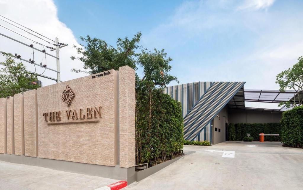 Resort The Valen Banguecoque