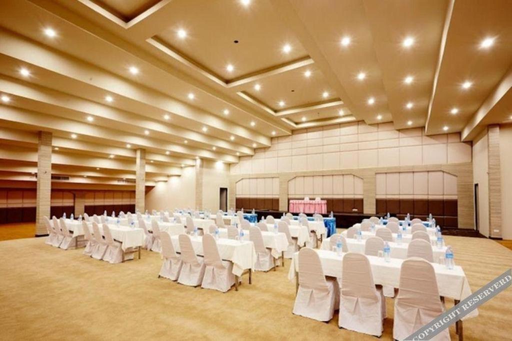Ease Jomtien Hotel