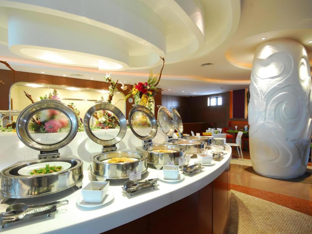 Hip Hotel 3*