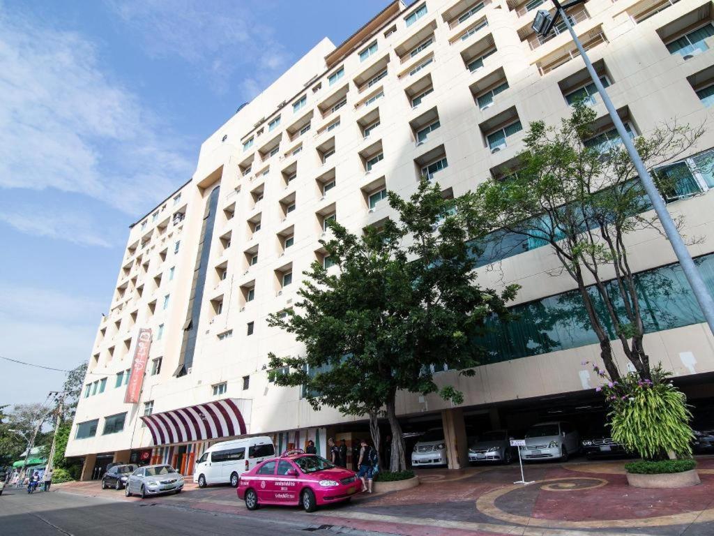 Hip Hotel 3*