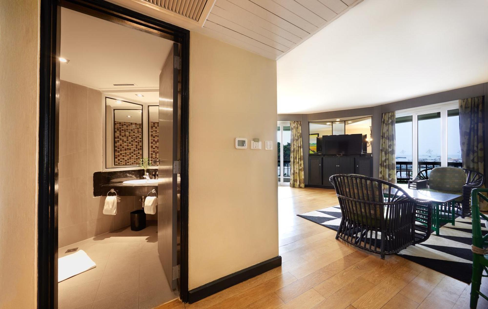 Resort Siam Bayshore