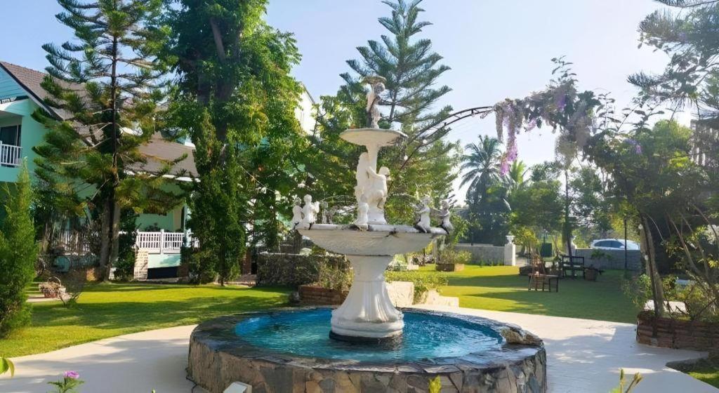 Resort Charisma 3*