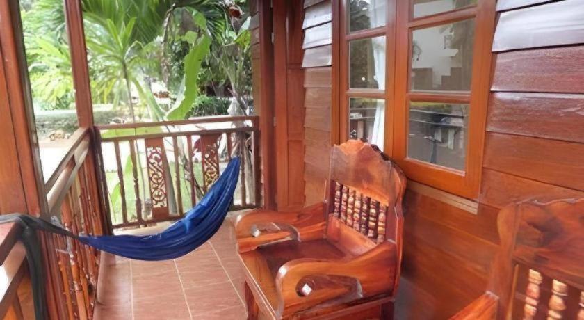 Phangan Rainbow Baan Khai