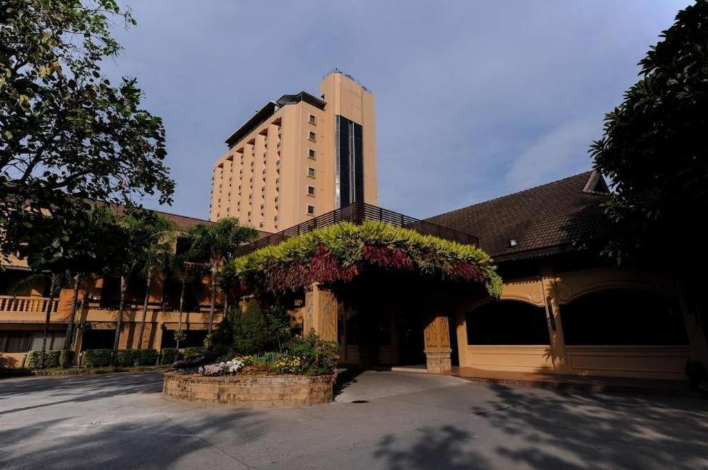 Garden Hotel