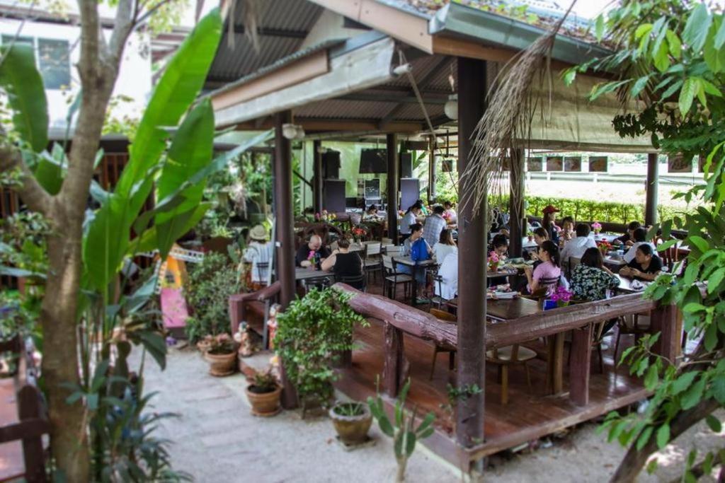 Chang Puak Resort