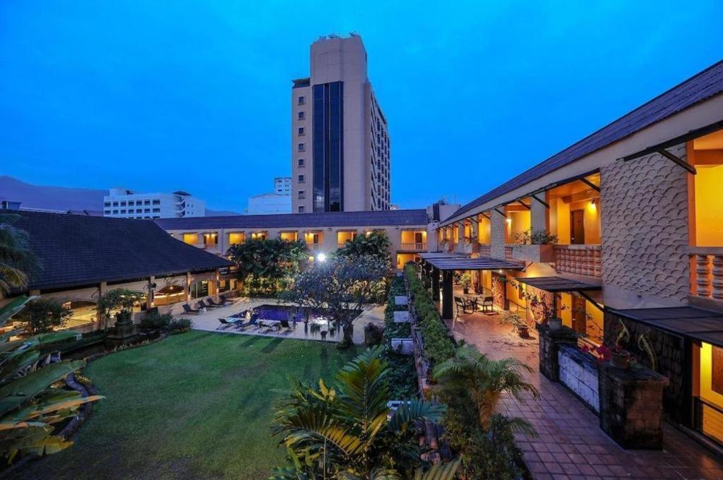 Garden Hotel