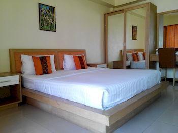 Orange Hotel