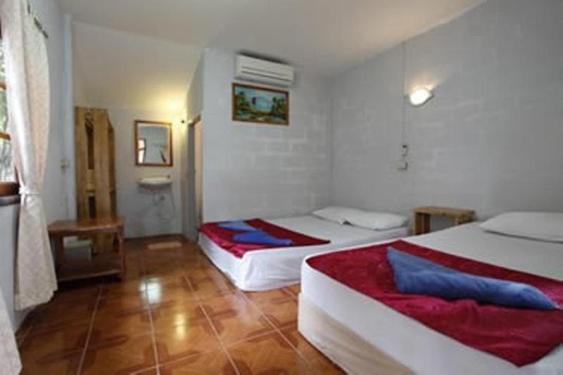 Leela Beach Bungalow Resort 2*