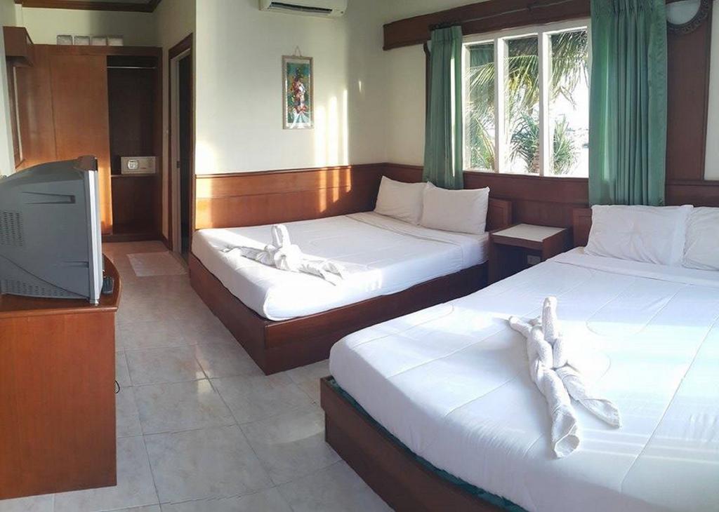 Resort Mr. Black Haad Rin