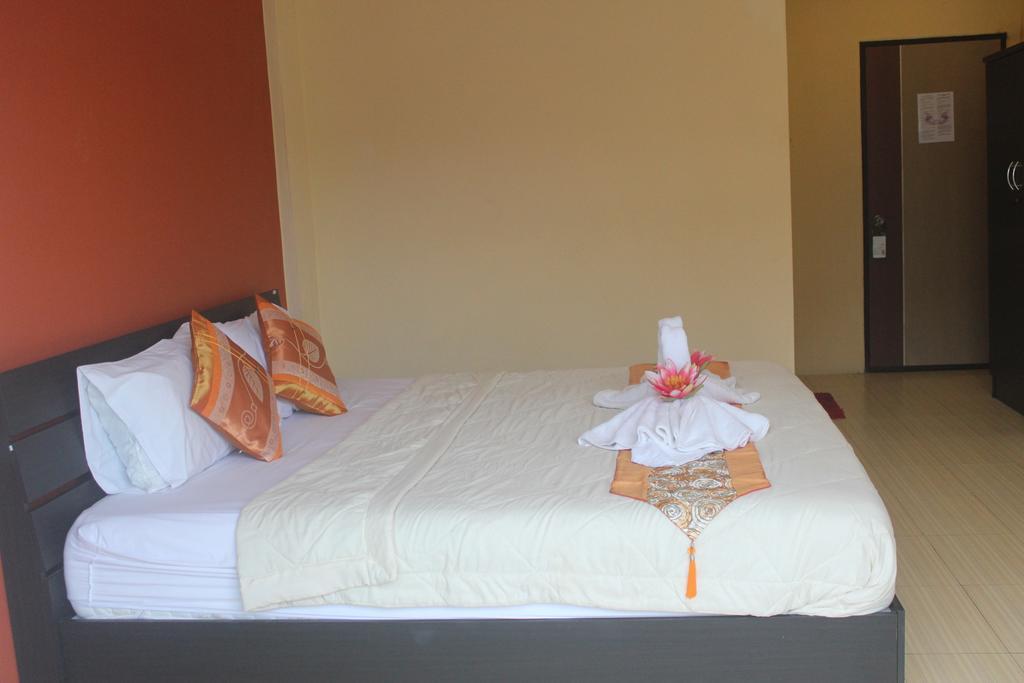 Nichakarn Massage & House Guest house