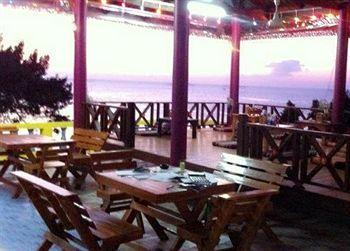 Resort Dragon Hut Haad Yao