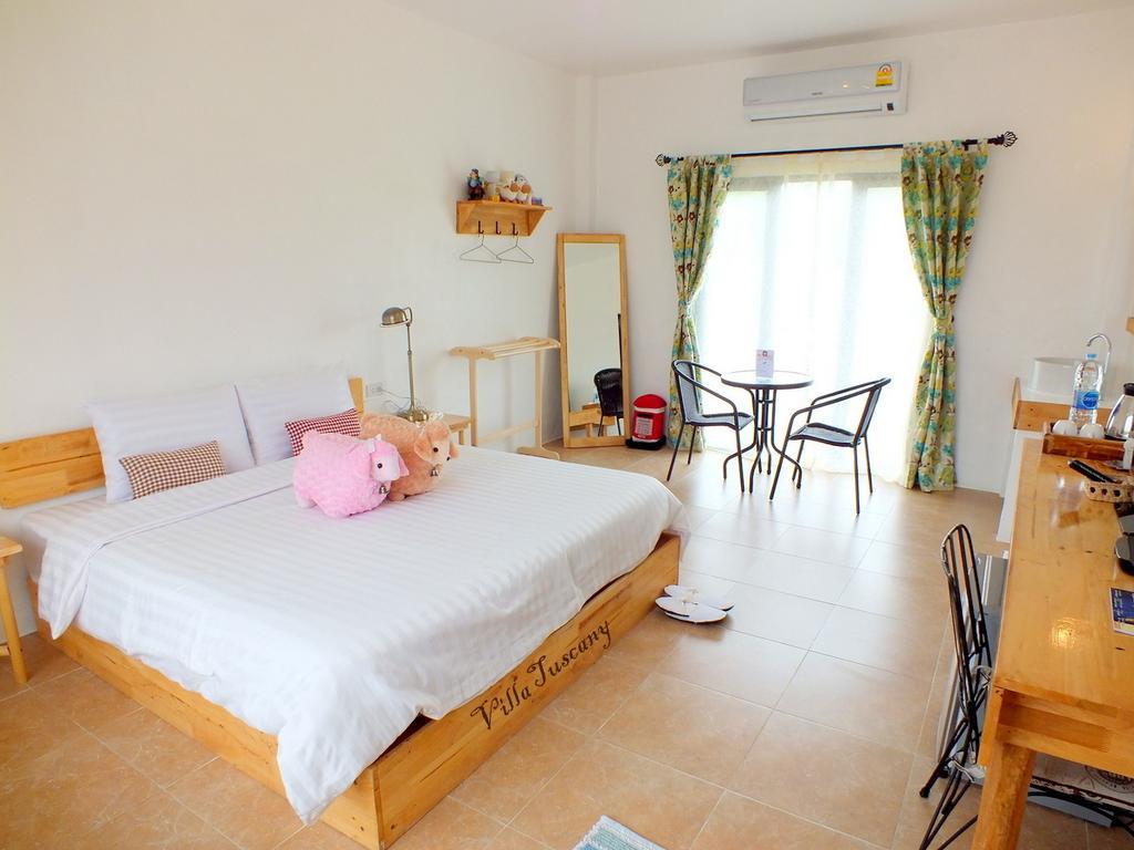 Resort Tuscany Country Suan Phueng