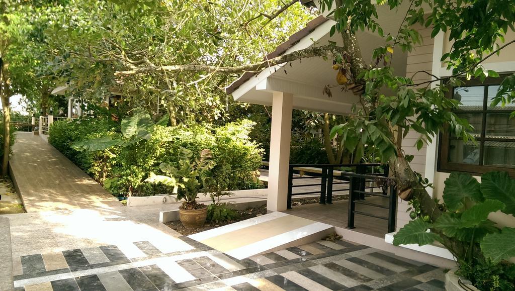 Damnoen Care 3* Damnoen Saduak