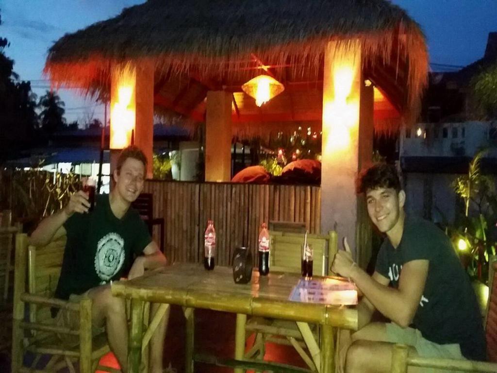 Hostel Backpacker Club (adults Only)
