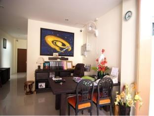 Chatchada House Hotel