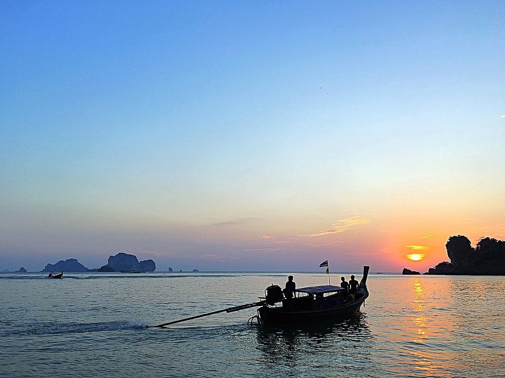 Resort Bay Tonsai Beach
