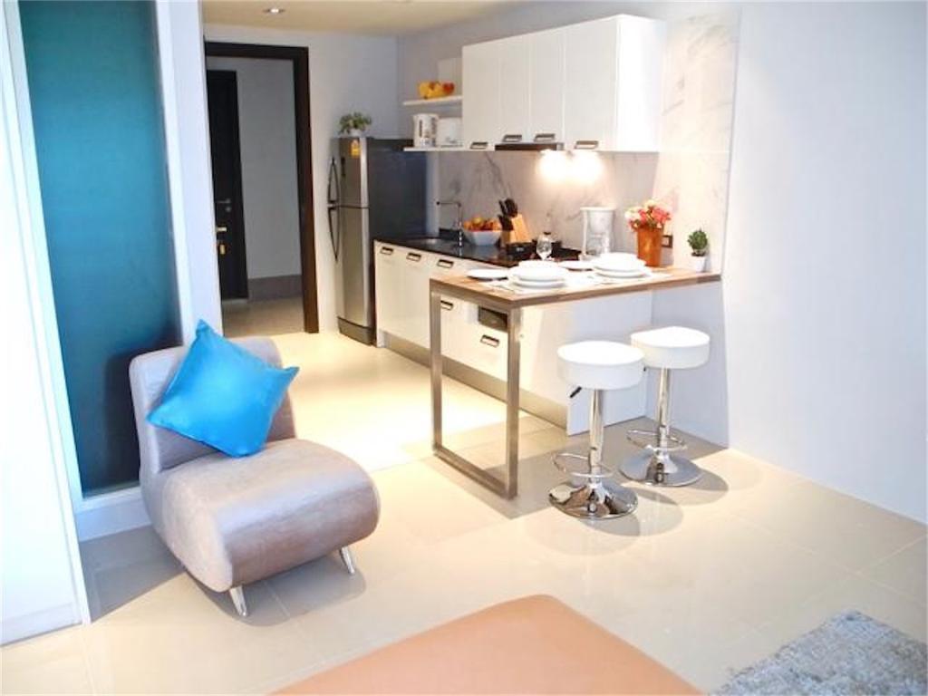 Apartment Emerald New With Balcony *