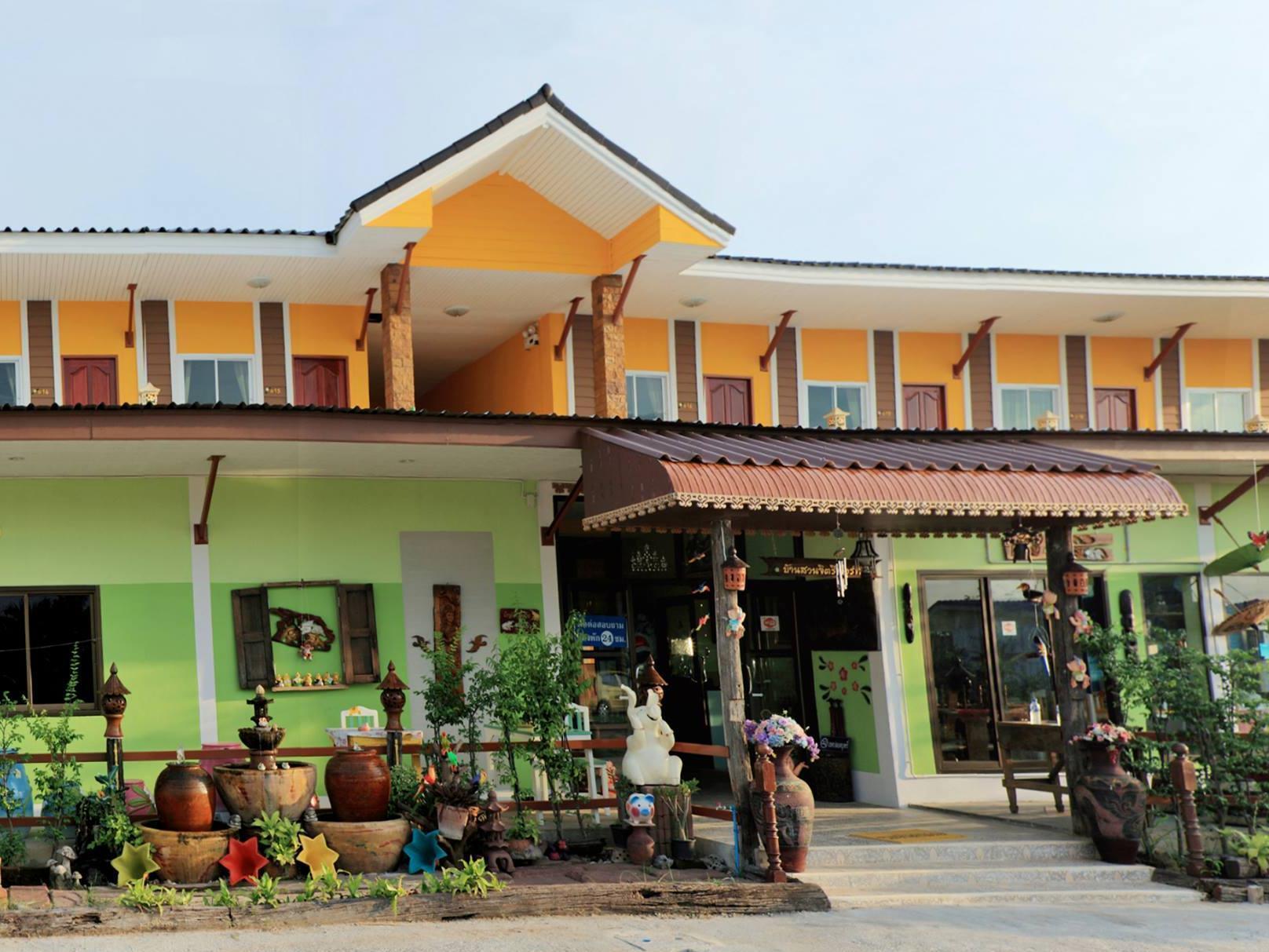 Hotel Baansuanjit 2*