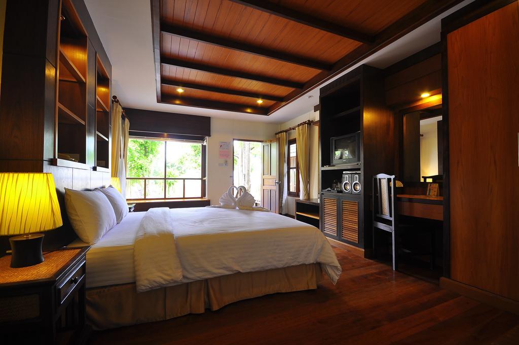 Resort Haadlad Prestige & 3*