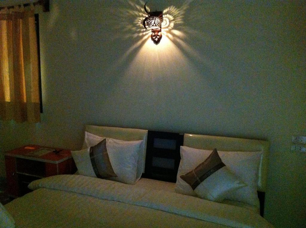 Guest house Charming Suan Phueng